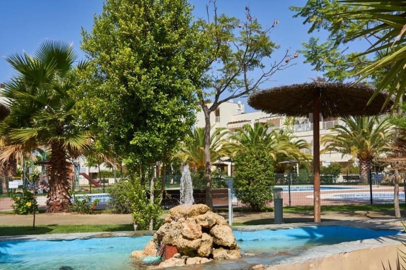 Apartamento Primera Linea De Playa Isla Cristina Urbanizacion Zarati Buitenkant foto
