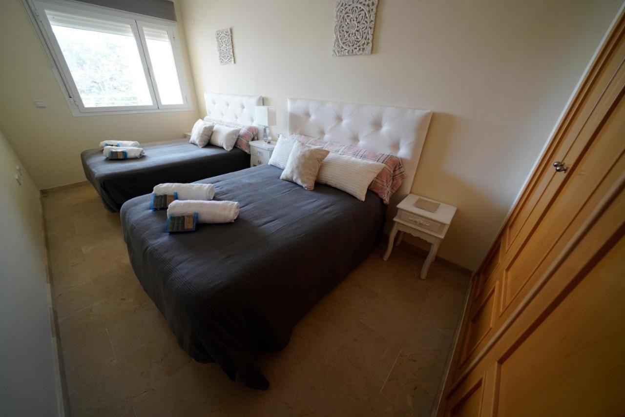 Apartamento Primera Linea De Playa Isla Cristina Urbanizacion Zarati Buitenkant foto